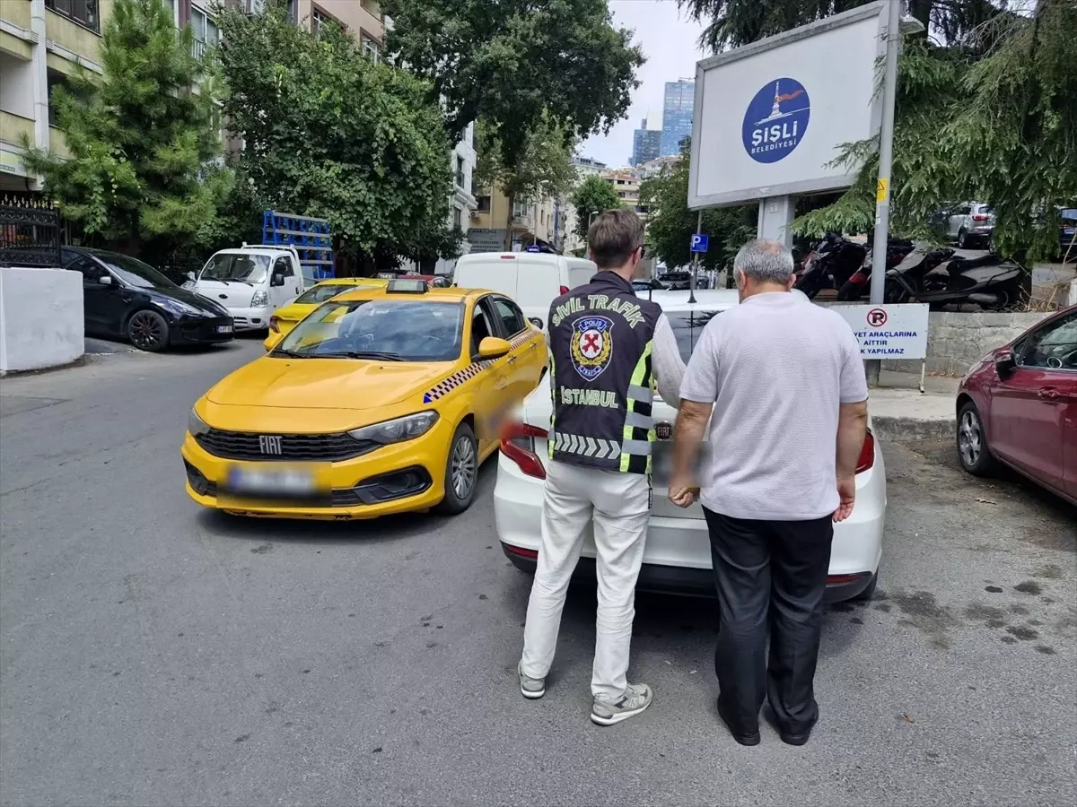 Taksicinin Yolcu Seçmesine 9 Bin Ceza